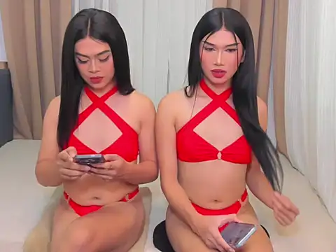 MaxCollins online show from January 2026 05:27:02 PM