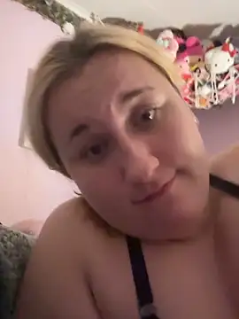 Snapshot of imawhorenslut19 chatting on April 2026 03:34:02 AM imawhorenslut19 online show from April 2026 03:34:02 AM