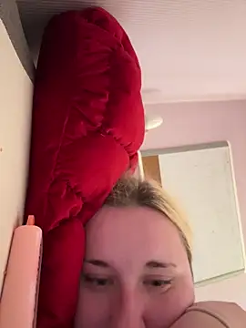 Snapshot of imawhorenslut19 chatting on April 2026 06:57:01 PM imawhorenslut19 online show from April 2026 06:57:01 PM