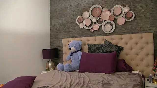 VannyFoxx online show from October 2025 07:03:02 PM