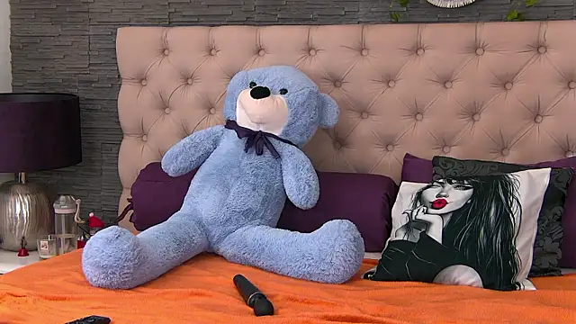 VannyFoxx online show from March 2026 02:07:02 PM