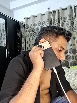 Snapshot of avi007p chatting on May 2026 07:01:02 PM avi007p online show from May 2026 07:01:02 PM
