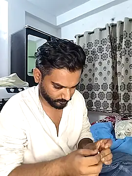 Snapshot of avi007p chatting on June 2026 07:56:01 PM avi007p online show from June 2026 07:56:01 PM