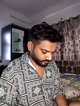 Snapshot of avi007p chatting on June 2026 12:19:02 PM avi007p online show from June 2026 12:19:02 PM