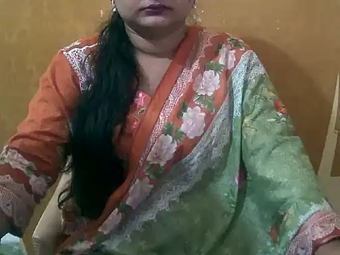 Snapshot of Saniya_K chatting on September 2025 06:14:01 AM Saniya K online show from September 2025 06:14:01 AM