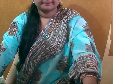 Snapshot of Saniya_K chatting on September 2025 03:19:02 AM Saniya K online show from September 2025 03:19:02 AM