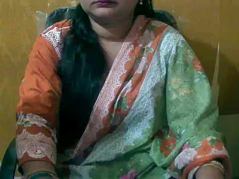 Snapshot of Saniya_K chatting on September 2025 04:00:01 PM Saniya K online show from September 2025 04:00:01 PM