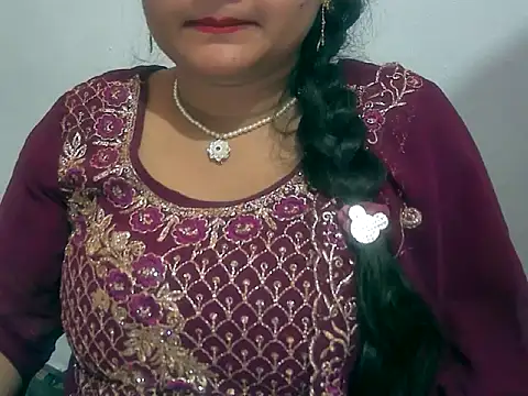 Saniya K online show from November 2025 04:00:01 PM