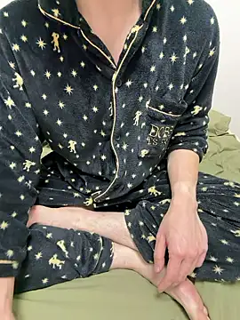 hijin11415 online show from October 2025 01:55:02 PM