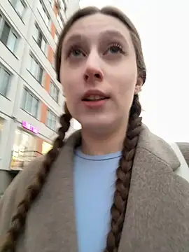 FroggyAnna online show from October 2025 02:38:01 PM