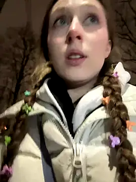 FroggyAnna online show from November 2025 04:40:02 PM