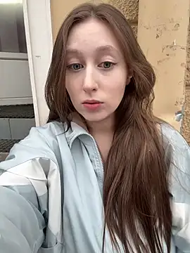 FroggyAnna online show from May 2026 05:11:01 PM
