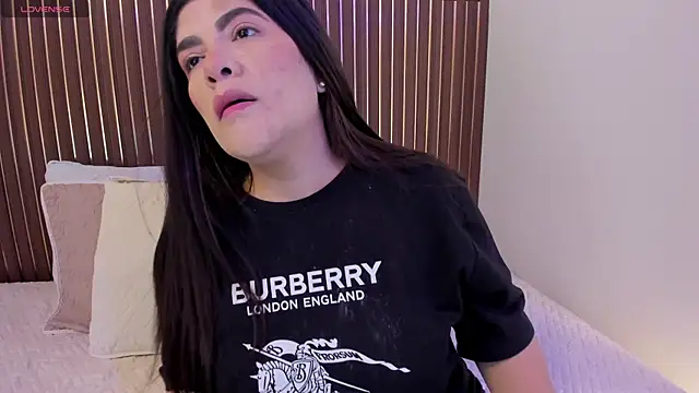 Roxie-NS online show from November 2025 12:04:01 PM