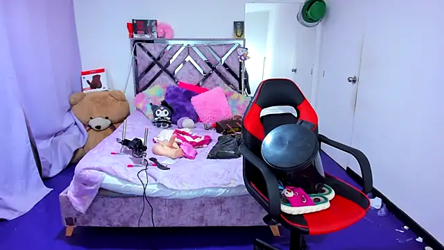 Luna Analya online show from April 2026 02:40:01 PM