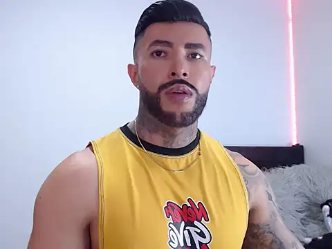 andrea de lucaa online show from September 2025 02:38:02 AM