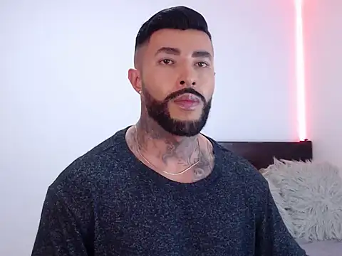 andrea de lucaa online show from October 2025 02:12:02 AM