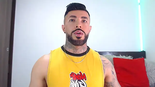 andrea de lucaa online show from February 2026 08:35:02 PM