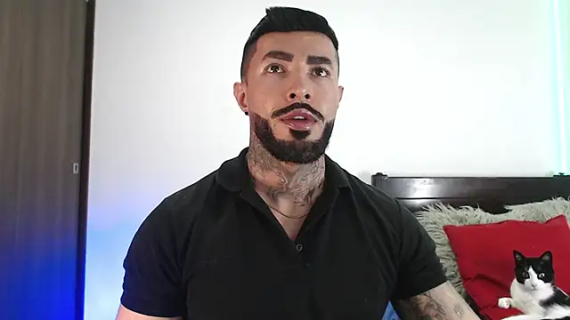 andrea de lucaa online show from April 2026 03:56:01 AM