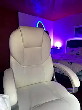 Isabella18 pink online show from January 2026 06:09:01 PM