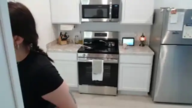 Snapshot of halostar chatting on March 2026 04:18:02 PM halostar online show from March 2026 04:18:02 PM