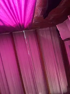 RAKEL37 online show from November 2025 05:58:02 PM