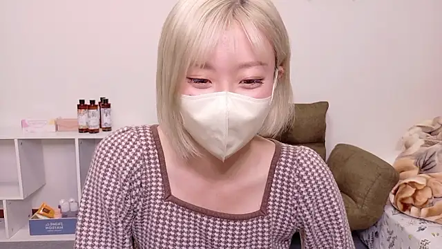 Snapshot of Nana__ch chatting on June 2026 12:28:02 PM Nana ch online show from June 2026 12:28:02 PM
