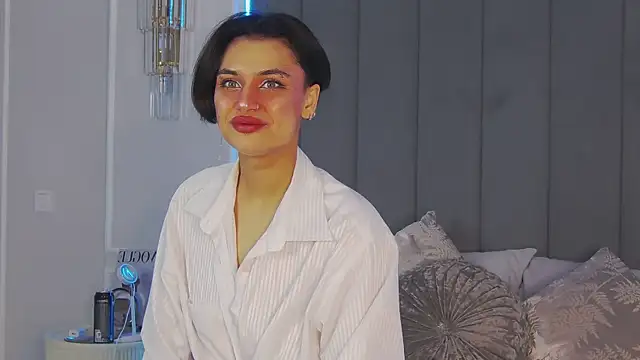 VioletAsh online show from September 2025 04:37:02 AM