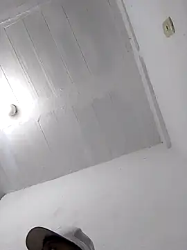 Snapshot of ElNino_1005 chatting on September 2025 05:18:02 AM ElNino 1005 online show from September 2025 05:18:02 AM