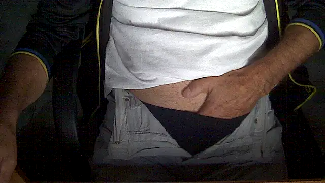 velikifant7 online show from November 2025 05:41:02 AM