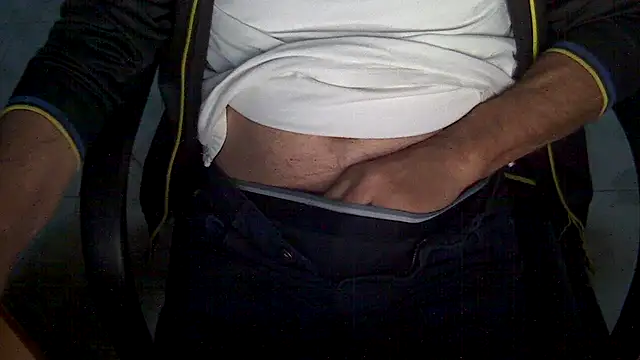 velikifant7 online show from April 2026 04:15:01 AM