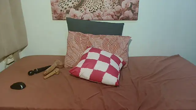 GorillaGripCunt77 online show from February 2026 07:34:02 PM