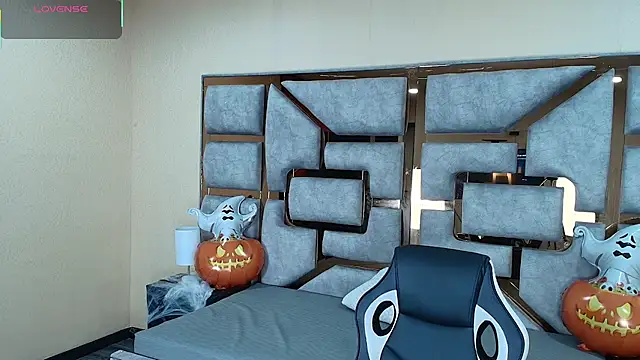 Candy Velvet online show from October 2025 03:58:02 AM