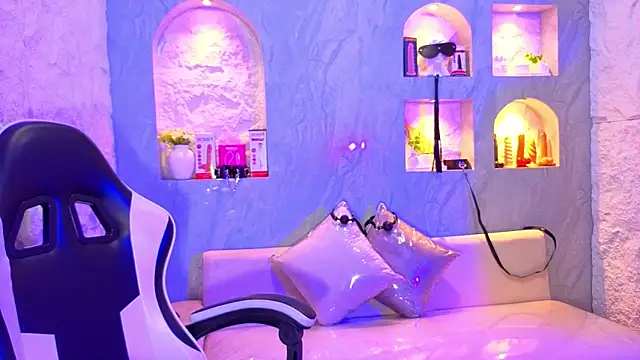 Sophia tf online show from March 2026 08:26:02 PM