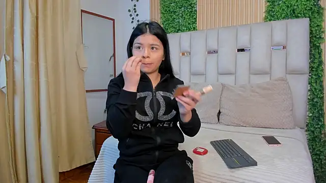 Jade Nmm online show from April 2026 12:38:01 PM