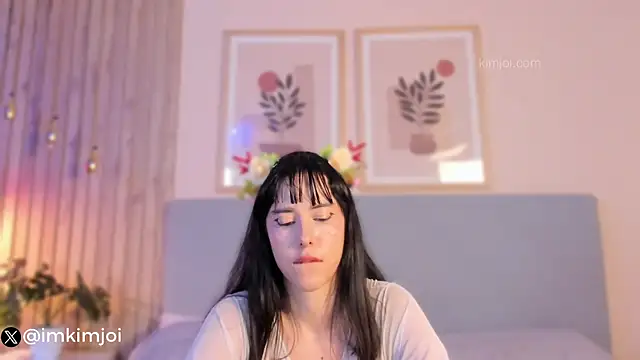 KiimJoi online show from April 2026 01:41:01 PM