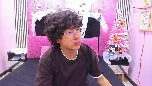 Desire Ecstasy online show from January 2026 07:05:02 PM