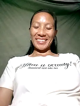 Snapshot of Lisa_pusy chatting on October 2025 12:15:02 PM Lisa pusy online show from October 2025 12:15:02 PM