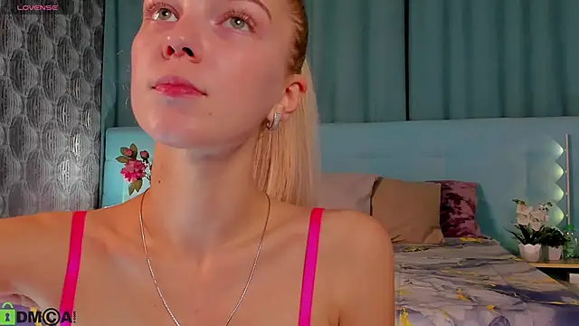 Aurora Bennet online show from September 2025 12:43:02 AM