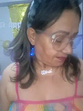 Vickysweeeettt online show from July 2026 02:44:01 AM