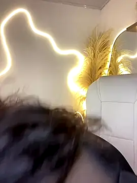 Zoe Serrat online show from October 2025 12:38:02 PM