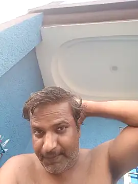 vardh033 online show from September 2025 12:38:01 PM