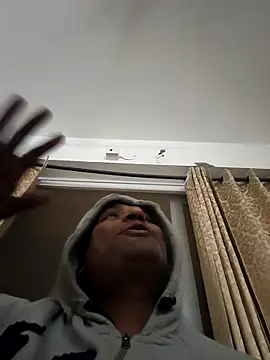 vardh033 online show from March 2026 02:09:02 PM