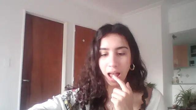 Souphicherry online show from October 2025 08:19:01 PM