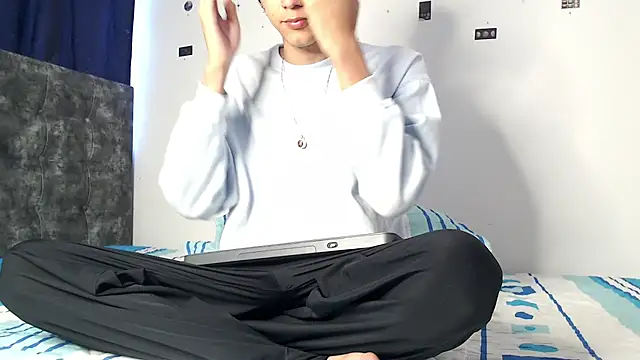 alexmark  online show from April 2026 02:15:02 PM