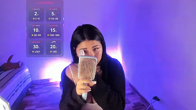 SiennaValera online show from November 2025 12:27:01 PM