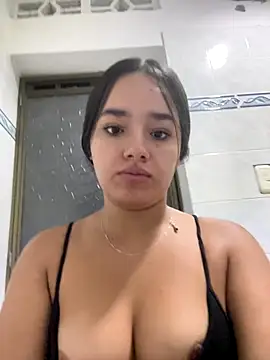 Luciaparker03 online show from November 2025 03:55:02 PM