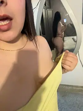 evelyn 1702 online show from June 2026 08:25:02 PM