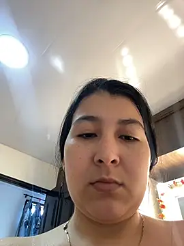 evelyn 1702 online show from July 2026 07:41:02 PM