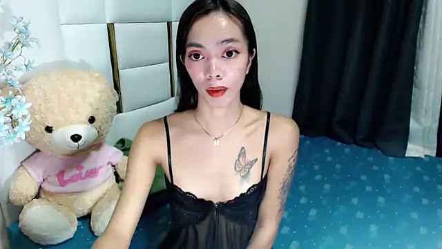 Snapshot of diamondnaked_ chatting on September 2025 06:18:02 PM diamondnaked  online show from September 2025 06:18:02 PM