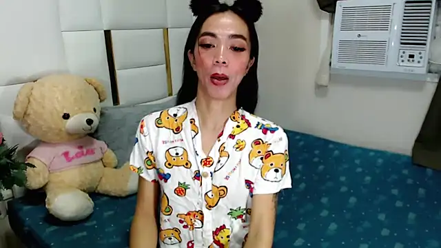 Snapshot of diamondnaked_ chatting on October 2025 07:36:02 PM diamondnaked  online show from October 2025 07:36:02 PM